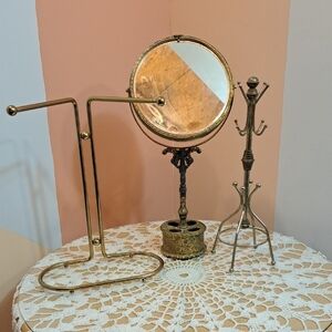 Elegant Gold Vanity Mirror Set